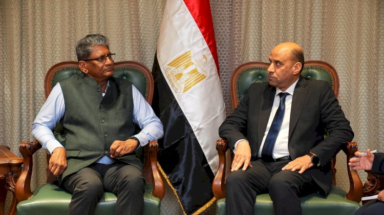 وزير العمل والسفير الهندي يبحثان تعزيز التعاون في التدريب والتشغيل ودعم الاستثمارات بين البلدين