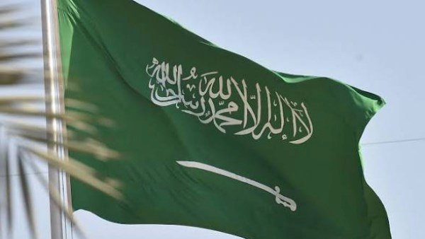 الدفاع المدني السعودي يطلق إنذارًا للتحذير من خطر محتمل في جازان