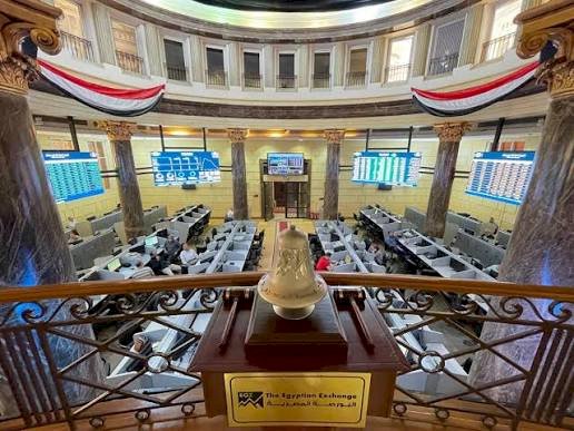 البورصة المصرية تستهل تعاملات الأسبوع بمكاسب.. والمؤشر الرئيسي يتجاوز 54 ألف نقطة