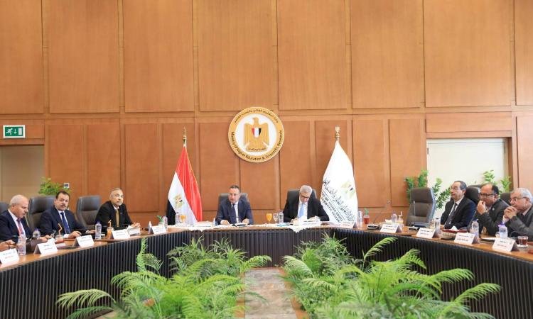وزير التعليم العالي يترأس اجتماع المجلس الأعلى للجامعات بمقر الوزارة بالعاصمة الجديدة