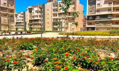 وزيرة الإسكان تتابع موقف تنفيذ المشروعات وملفات العمل بمدينتي حدائق أكتوبر و٦ أكتوبر الجديدة