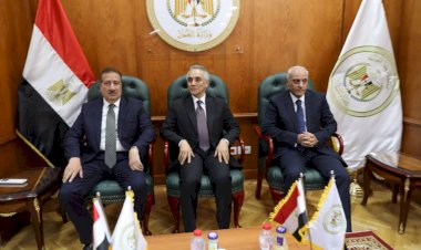 وزير العدل يفتتح محكمة بورفؤاد الجزئية ويكرّم المتميزين من القضاة وأعضاء النيابة بدائرة استئناف الإسماعيلية