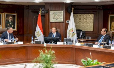 محافظ البنك المركزي ووزير التعليم العالي يبحثان استعدادات قبول دفعة جديدة بمنحة علماء المستقبل