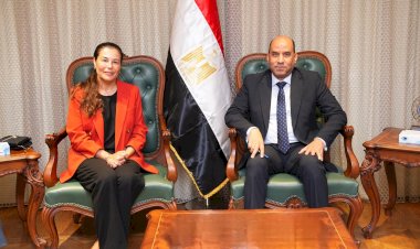 وزارة العمل والنساجون الشرقيون تعززان الشراكة بإتاحة 1100 فرصة عمل جديدة للشباب