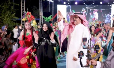 عبد الله بالخير يخطف الأنظار في مهرجان "هوامير فريجنا" بأبوظبي.. والمنصوري: وصلنا تراث الإمارات للعالمية وقدمناه هدية للإنسانية