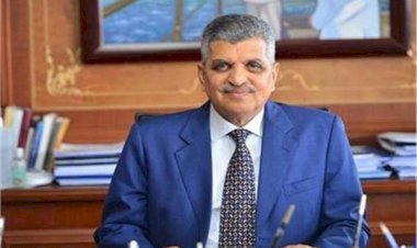 قرار جمهورى بمد خدمة أسامة ربيع رئيس مجلس إدارة هيئة قناة السويس لمدة عام