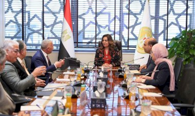 وزيرة التنمية تبحث مع عدد من المستثمرين تكنولوجيات حديثة لمعالجة وتدوير المخلفات