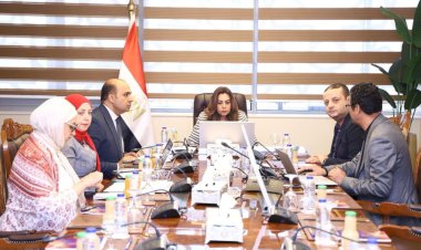 وزيرتا التنمية المحلية والبيئة تبحثان تطوير منظومة تراخيص المخلفات وتطبيق نظام المسؤولية الممتدة للمنتج