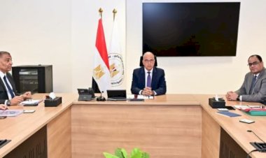 وزير الري يتابع خطة تطوير أداء الشركة القابضة للري والصرف والشركات التابعة