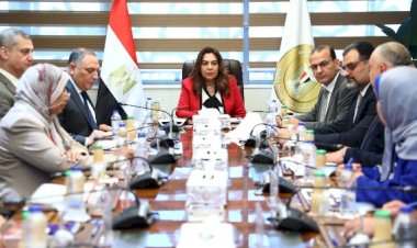 وزيرة التنمية المحلية تتابع إجراءات تفعيل العمل بالقرار الجمهوري رقم 96 لسنة 2023