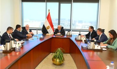 نائب رئيس الوزراء يبحث مستجدات مشروع "برج فوربس العالمي" بالعاصمة الجديدة