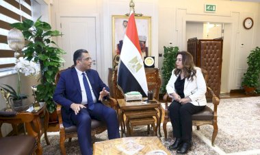 وزيرة التنمية المحلية والبيئة تتابع منظومة المخلفات والمشروعات التنموية والاستثمارية بالبحر الأحم