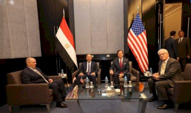 وزير النقل يبحث مع مسؤول أمريكي تعزيز الشراكة في مشروعات النقل المختلفة