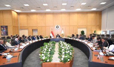 وزير الصناعة يترأس الاجتماع الأول للجنة تفضيل المنتج الصناعي المصري ويضع خارطة طريق تفضيل المنتجات المصرية في العقود الحكومية