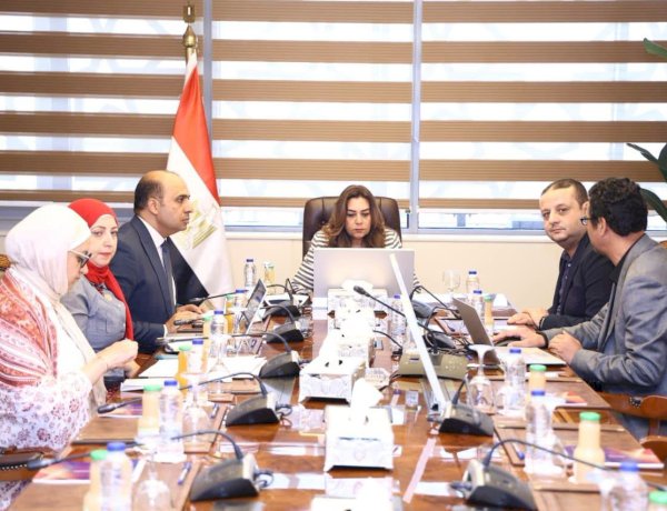 وزيرتا التنمية المحلية والبيئة تبحثان تطوير منظومة تراخيص المخلفات وتطبيق نظام المسؤولية الممتدة للمنتج