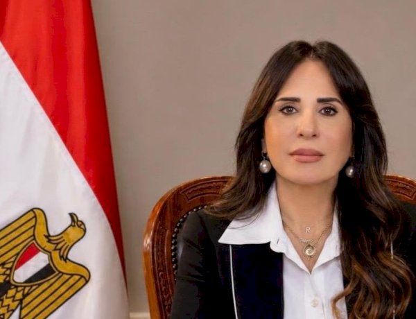وزيرة الإسكان تتابع موقف المشروعات والخدمات بعدد من مدن الصعيد الجديدة