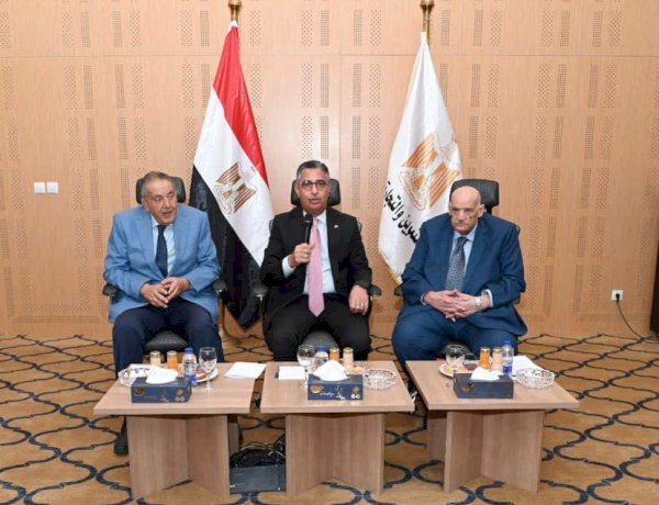 وزير التموين يوجّه بتشكيل لجنة مشتركة لدراسة مطالب المخابز وحسمها خلال شهر