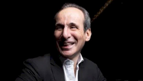 عمرو سليم يحيى حفلاً موسيقياً ضمن حفلات المهرجان الصيفي بالأوبرا اليوم