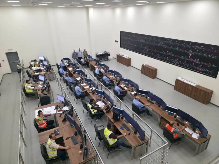 وزير النقل يعلن تشغيل برج التحكم المركزي بسوهاج واستكمال تطوير إشارات خط أسيوط–نجع حمادي بطول 181 كم