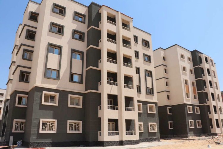 الإسكان تتابع سير العمل بالمشروعات السكنية في العبور الجديدة والسادات والسويس الجديدة