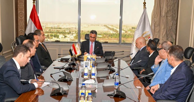 وزير التموين يبحث مع شعبة الذهب تطوير وتنظيم الأسواق وتعزيز الرقابة وحماية حقوق المستهلكين