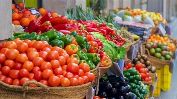 سعر الخضار والفاكهة اليوم الخميس في الأسواق