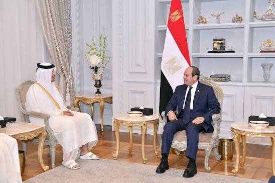 الرئيس السيسي يستقبل رئيس وزراء قطر