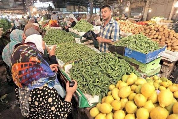 سعر الخضار والفاكهة اليوم الجمعة في الأسواق