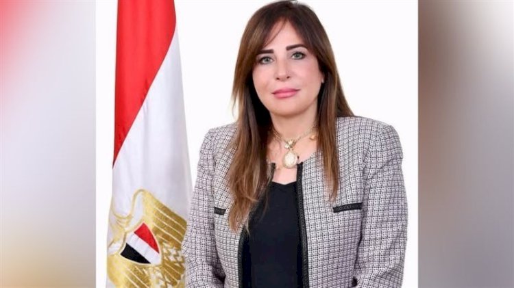 وزيرة الإسكان تتابع موقف مشروعات مياه الشرب والصرف الصحي بعدد من المحافظات