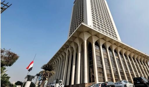 مصر تدين تجدد الهجمات الإيرانية على الإمارات والأردن وتحذر من تداعيات استمرار التصعيد