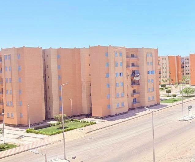 وزيرة الإسكان تتابع موقف تنفيذ عدد من المشروعات والخدمات بمدينتي قنا والمنيا الجديدتين