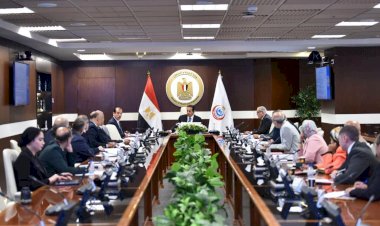 وزير الصحة يترأس اجتماع مجلس إدارة الهيئة العامة للتأمين الصحي لمناقشة ملفات التعاون وتطوير الخدمات الطبية