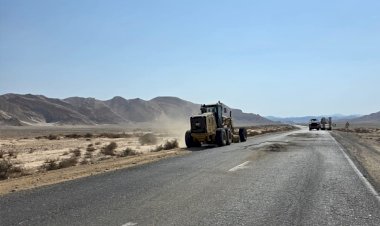 «الطرق والكباري» تنفي سوء حالة طريق قفط–القصير وتؤكد استمرار أعمال التطوير وفق الجدول الزمني المحدد
