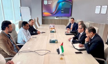 وزير التخطيط يبحث بدبي تعزيز التعاون الاستثماري مع الإمارات و«أمريكانا للأغذية» والمؤسسات الدولية