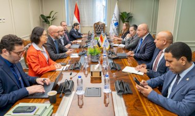 رئيس اقتصادية قناة السويس يلتقي وفد البنك الآسيوي للاستثمار في البنية التحتية AIIB