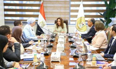 وزيرة التنمية المحلية تبحث مع رئيسة المجلس القومي للأمومة والطفولة تعزيز منظومة حماية الطفل بالمحافظات