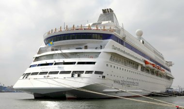 في زيارتها الثانية.. ميناء غرب بورسعيد يستقبل السفينة السياحية «ASTORIA GRANDE»