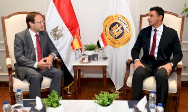 وزير الصناعة يبحث مع سفير إسبانيا لدى مصر سبل تعزيز التعاون الصناعي المشترك وجذب الشركات الإسبانية إلى السوق المصري