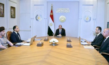 عاجل.. الرئيس السيسي يجتمع مع رئيس الوزراء ووزير الاتصالات