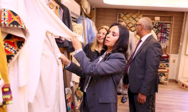 وزيرة التضامن تفتتح مقر المعرض الدائم لصندوق دعم الصناعات الريفية والبيئية «لوتس» بالعجوزة