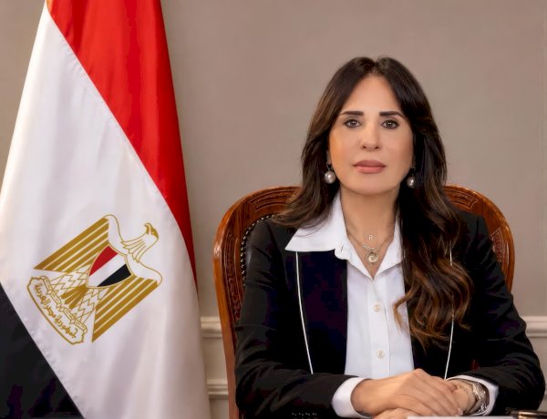 وزيرة الإسكان تتابع موقف تنفيذ عدد من المشروعات السكنية والخدمية بمدن الصعيد الجديدة