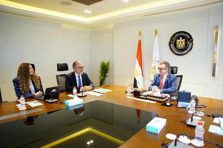 وزير التخطيط و«التمويل الدولية» يبحثان تعزيز مشاركة القطاع الخاص في مشروعات الطاقة والمياه والبنية التحتية