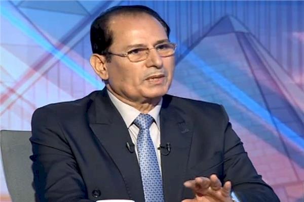 منجي بدر: يجب الانتقال إلى الاقتصاد المعرفي المرتبط بالذكاء الاصطناعي
