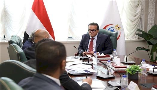 وزير الصحة يبحث مع وفد “فيليبس” العالمية تعزيز التعاون وتوطين صناعة الأجهزة الطبية المتقدمة في مصر