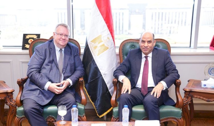 وزير العمل يوجه بتكثيف التنسيق مع «المنظمة» لإنجاز الملفات المشتركة