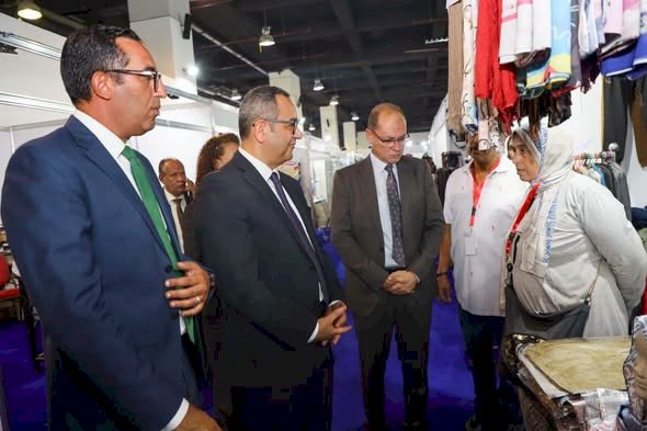 شباب جهاز تنمية المشروعات يشاركون في معرض (أهلا مدارس) ويقدمون منتجات مصرية عالية الجودة