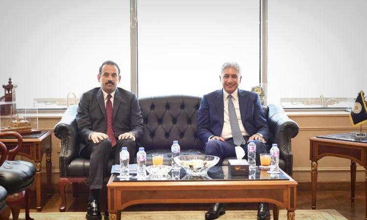 وزير السياحة والآثار يبحث مع رئيس جهاز مستقبل مصر تعزيز التعاون لتحقيق المستهدفات التنموية