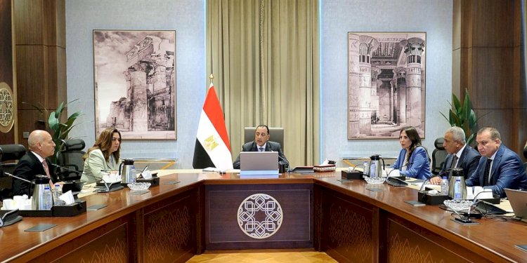 رئيس الوزراء يتابع تنفيذ تكليفات الرئيس بـ "تخضير القاهرة"
