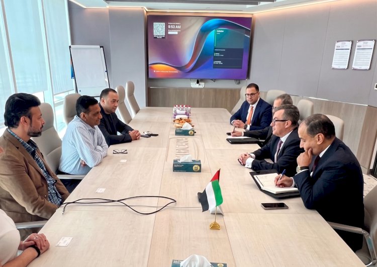 وزير التخطيط يبحث بدبي تعزيز التعاون الاستثماري مع الإمارات و«أمريكانا للأغذية» والمؤسسات الدولية