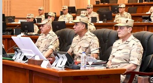وزير الدفاع يشهد تنفيذ المرحلة الرئيسية لمشروع مراكز القيادة الإستراتيجي التعبوي